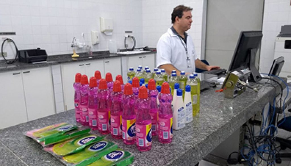 IPEM - irregularidade produtos de limpeza